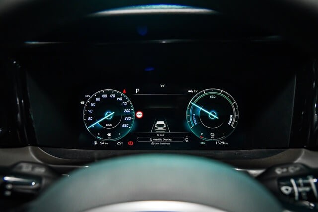 Kia-Sorento-Hybrid-dong-ho