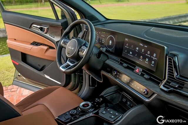Kia-Sportage-2023-noi-that-khoang-lai