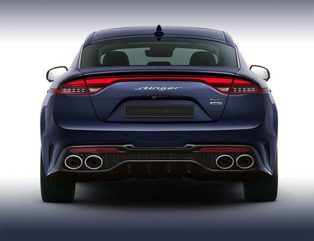Kia-Stinger-duoi-xe