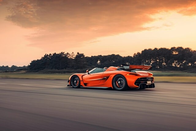 Koenigsegg-Jesko-gia-bao-nhieu