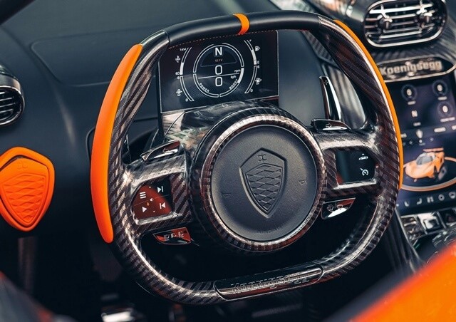 Koenigsegg-Jesko-vo-lang