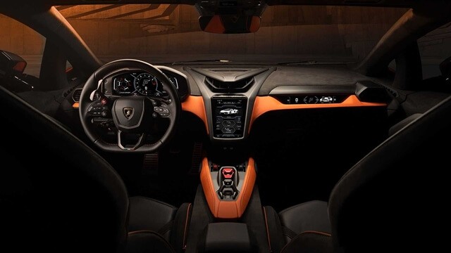 Lamborghini-Revuelto-noi-that-khoang-lai