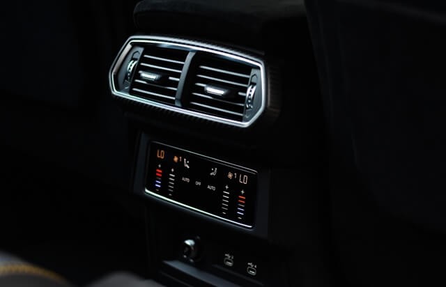 Lamborghini-Urus-Performante-cua-gio-dieu-hoa.