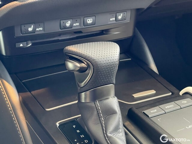 Lexus-ES250-F-Sport-can-so