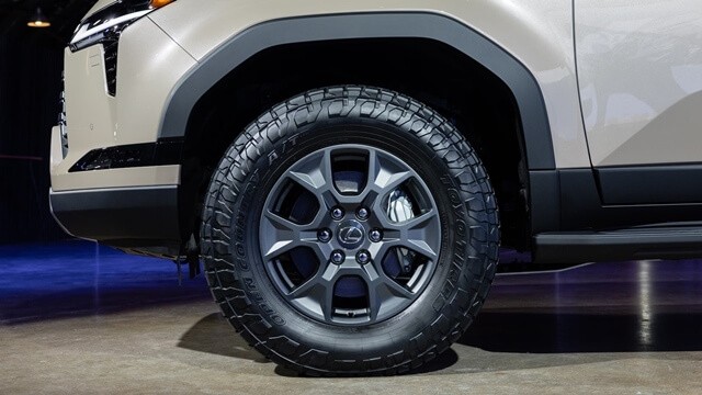 Lexus-GX550-la-zang