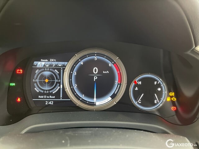 Lexus-RX300-F-Sport-bang-dong-ho-ky-thuat-so