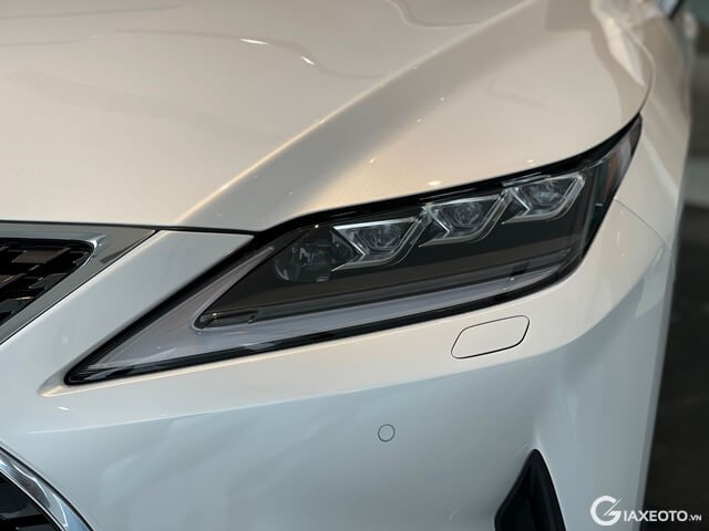 Lexus-RX350-2022-den-pha