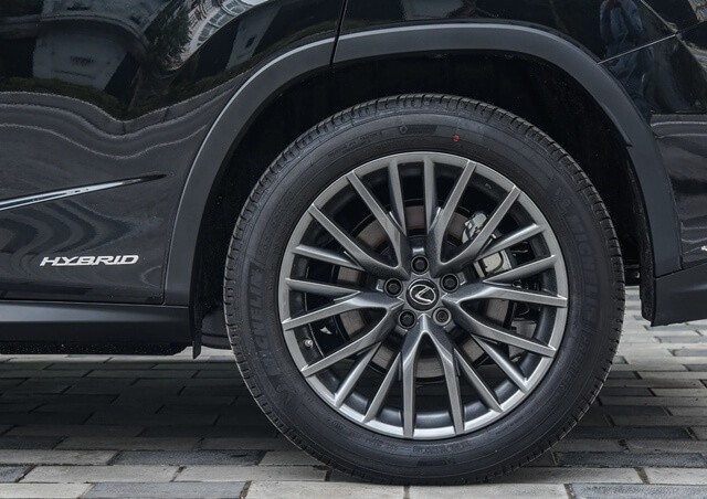 Lexus-RX450h-F-Sport-la-zang