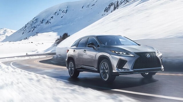 Lexus-RX450h-F-Sport-van-hanh