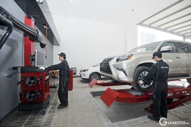 Lexus-Thang-Long-xuong-dich-vu