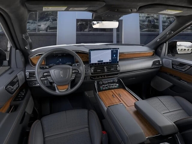 Lincoln-Navigator-Black-Label-noi-that-khoang-lai