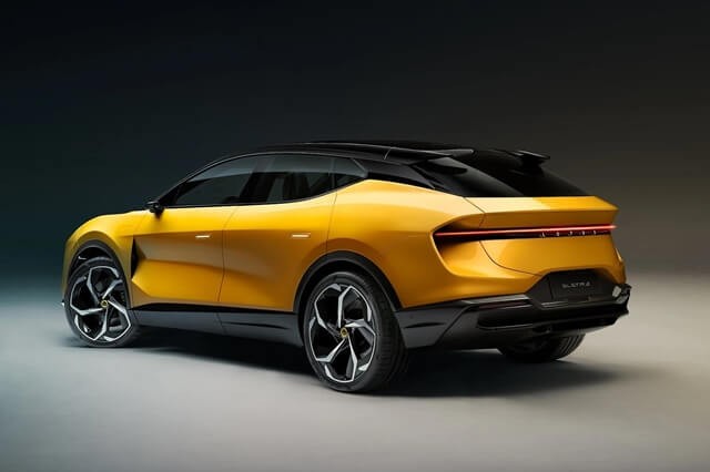 Lotus-Eletre-hong-xe