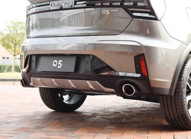 Lynk-Co-05-can-sau