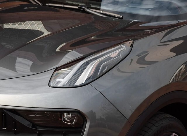 Lynk-Co-05-den-daylight