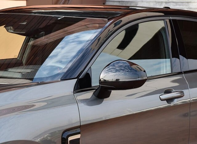 Lynk-Co-05-guong-chieu-hau