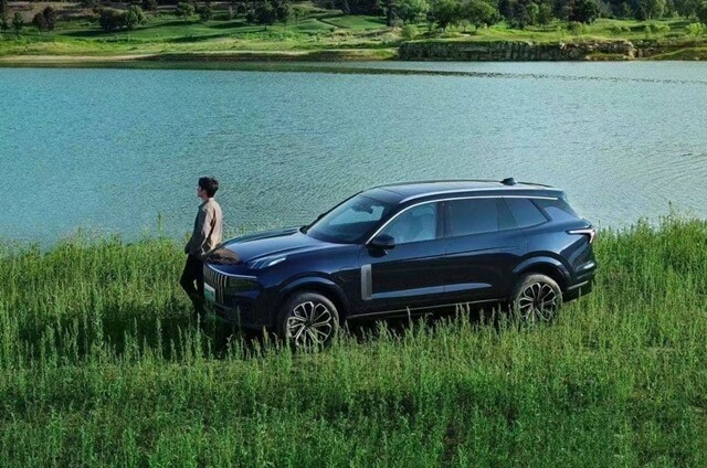 Lynk-Co-09