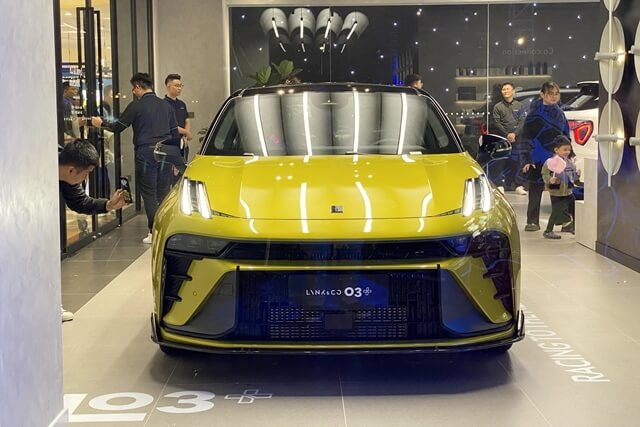 Lynk-co-03-dau-xe