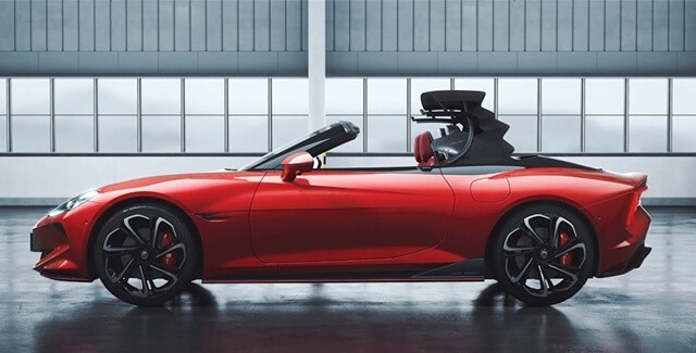 MG-Cyberster-than-xe