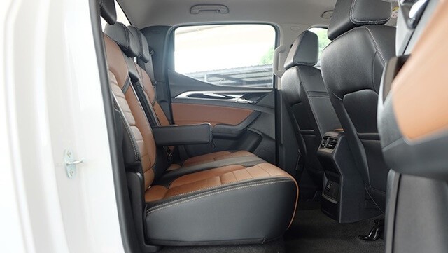 MG-Extender-khoang-hanh-khach