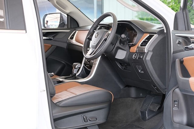 MG-Extender-khong-gian-ghe-la