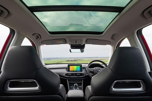 MG-HS-Plug-in-cua-so-troi