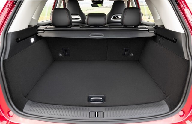 MG-HS-Plug-khoang-hanh-ly