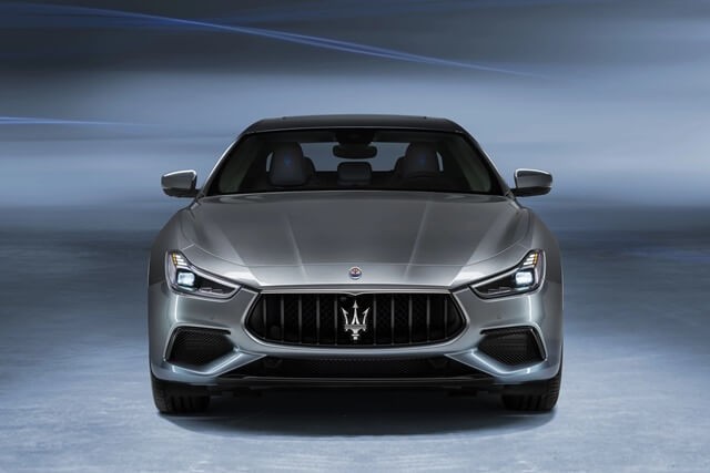Maserati-Ghibli-Hybrid-dau-xe