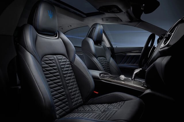 Maserati-Ghibli-Hybrid-ghe-ngoi-khoang-lai