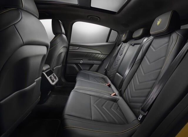 Maserati-Grecale-hang-ghe-thu-2