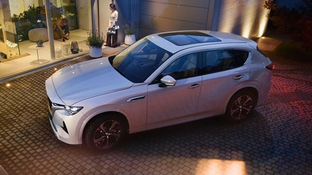 Mazda-CX-60-nhin-tu-tren-xuong