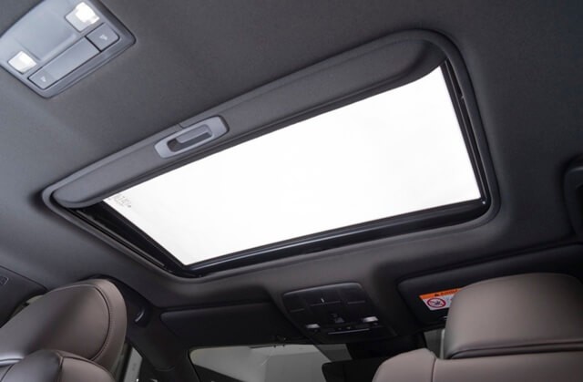 Mazda-CX8-2023-cua-so-troi