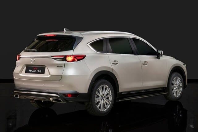 Mazda-CX8-2023-hong-xe