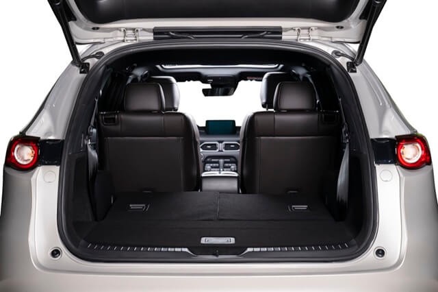 Mazda-CX8-2023-khoang-hanh-ly-gap-hang-ghe-thu-3
