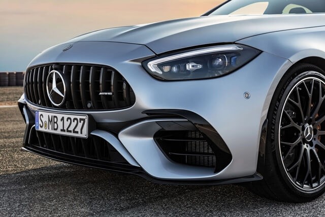 Mercedes-AMG-C63-S-E-Performance-den-pha