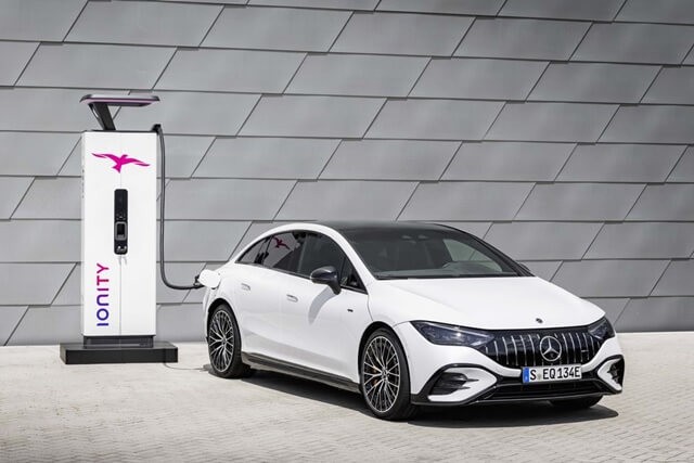 Mercedes-AMG-EQE-hinh-anh-ngoai-that