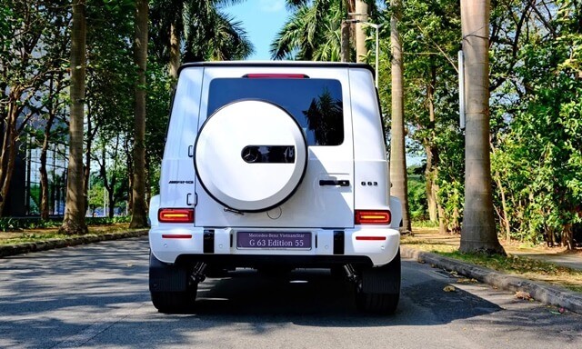 Mercedes-AMG-G63-Edition-55-duoi-xe