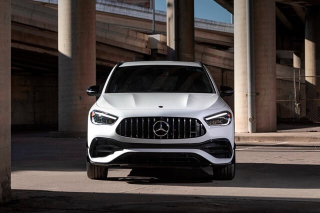 Mercedes-AMG-GLA-45S-dau-xe