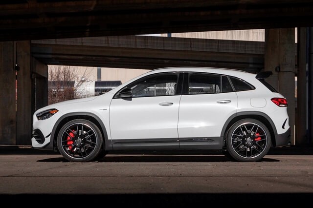 Mercedes-AMG-GLA-45S-than-xe