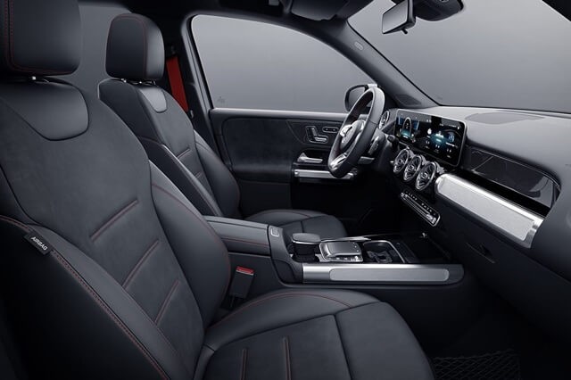 Mercedes-AMG-GLB-35-4Matic-khong-gian-khoang-lai