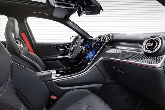 Mercedes-AMG-GLC-43-4Matic-khong-gian-khoang-lai