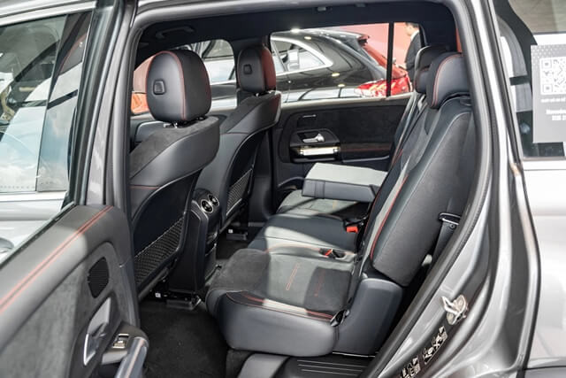 Mercedes-Benz-EQB-250-SUV-hang-ghe-thu-2