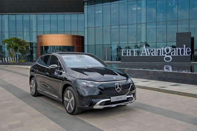 Mercedes-Benz-EQE-500-4Matic-ngoai-that