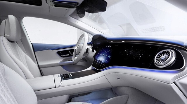 Mercedes-Benz-EQE-khong-gian-khoang-lai