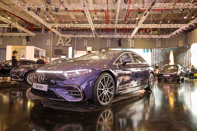 Mercedes-Benz-EQS-450-ngoai-that