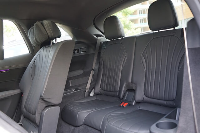 Mercedes-Benz-EQS-500-4Matic-SUV-hang-ghe-thu-3