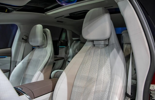 Mercedes-Benz-EQS-580-4Matic-ghe-ngoi