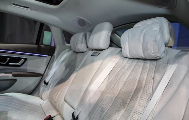 Mercedes-Benz-EQS-580-4Matic-hang-ghe-hanh-khach