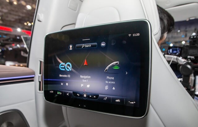 Mercedes-Benz-EQS-580-4Matic-man-hinh-giai-tri-cho-khoang-hanh-khach