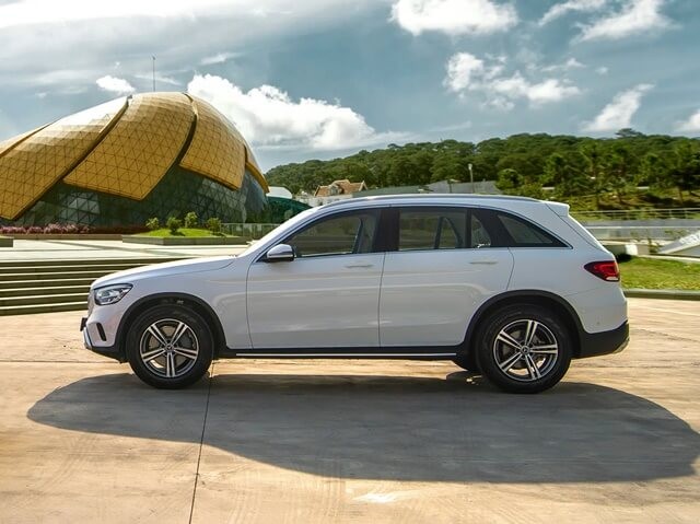 Mercedes-Benz-GLC-200-2020-than-xe