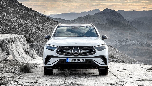 Mercedes-Benz-GLC-300-2025-dau-xe